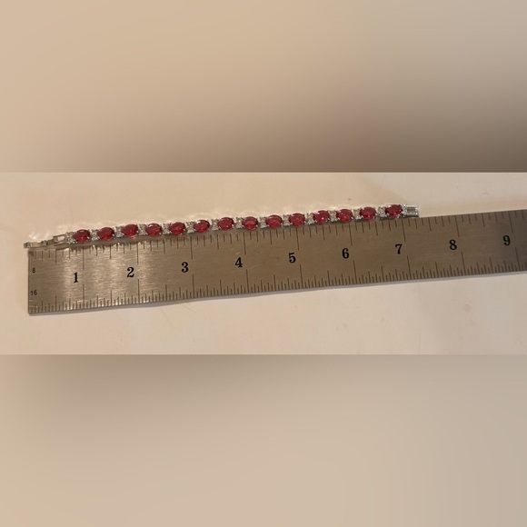 NWOT Elegant Women’s Synthetic Cubic Zirconia Red Color Bracelet SilverTone 7.6” - Picture 9 of 13